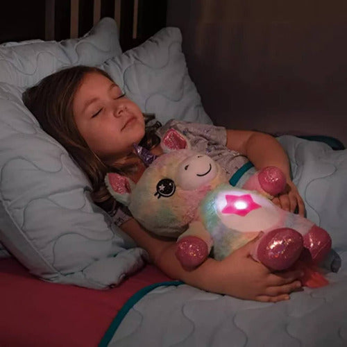Peluche Proyector Luz Espanta Cuc Dream Lites Niñs Original