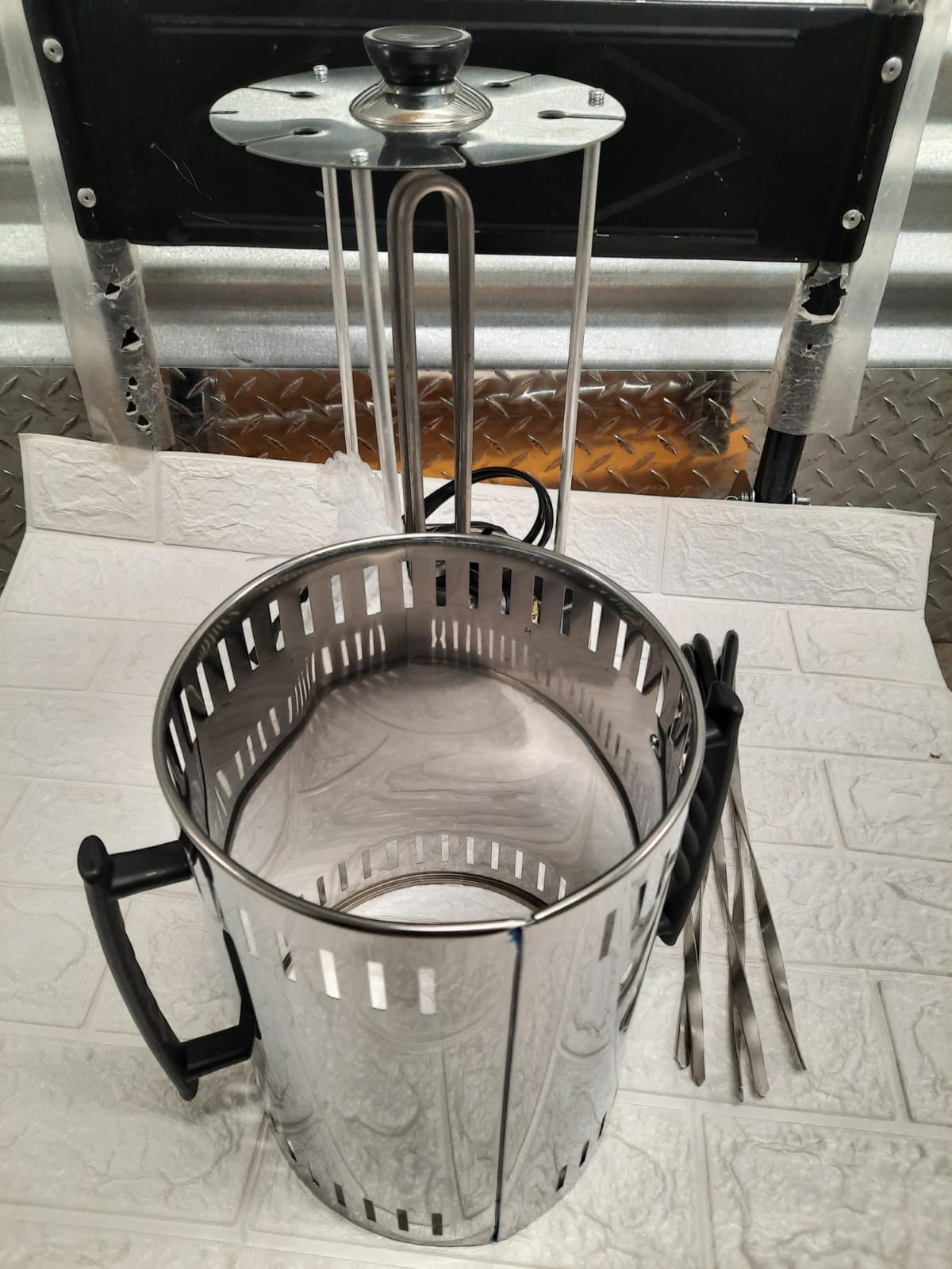 Parrillera Eléctrica Asador Anticucho Brochetas Pinchos Asado