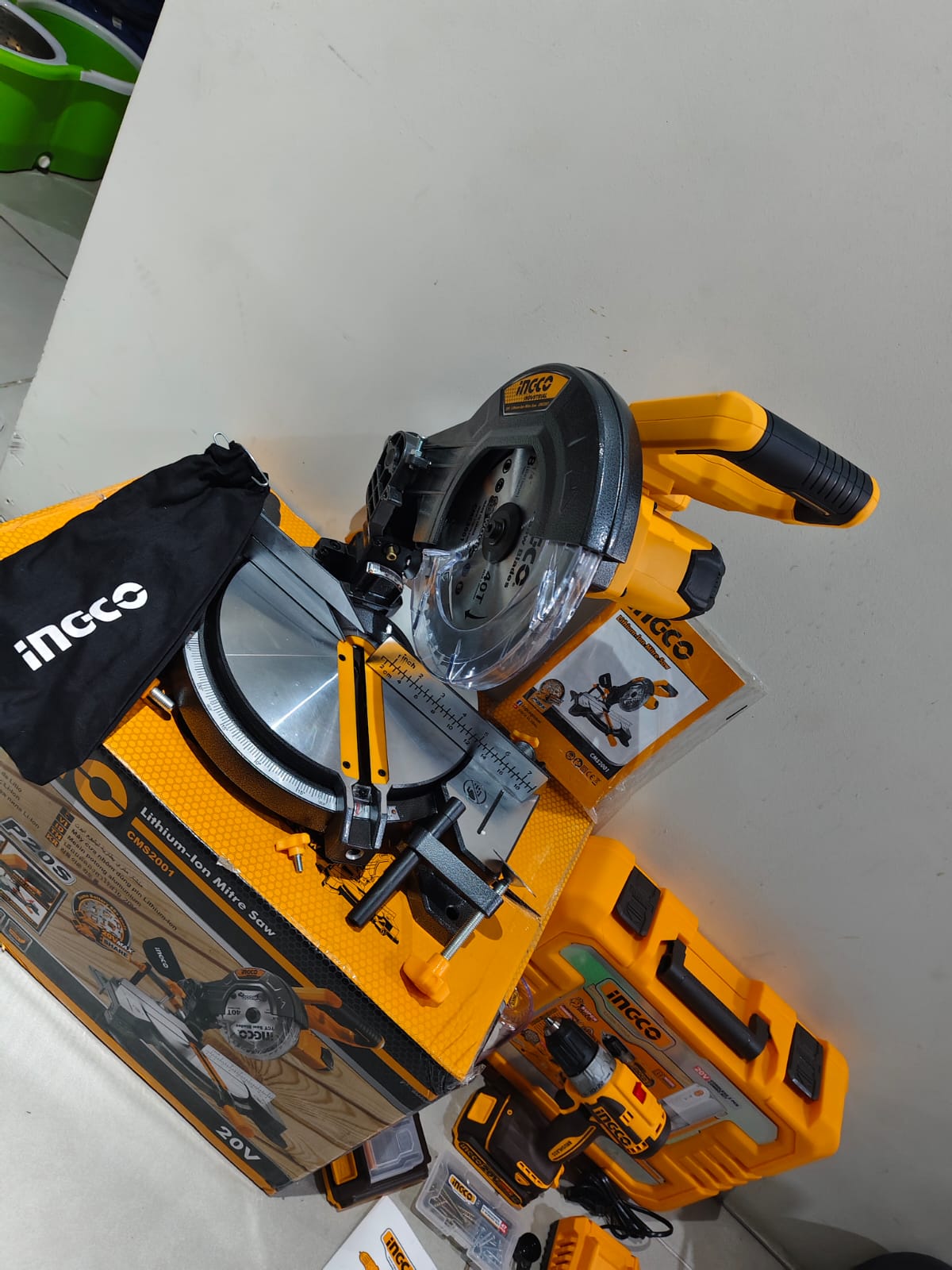Kit de 3 herramientas Ingletadora de 20 voltios, taladro inalámbrico y mini molino de café