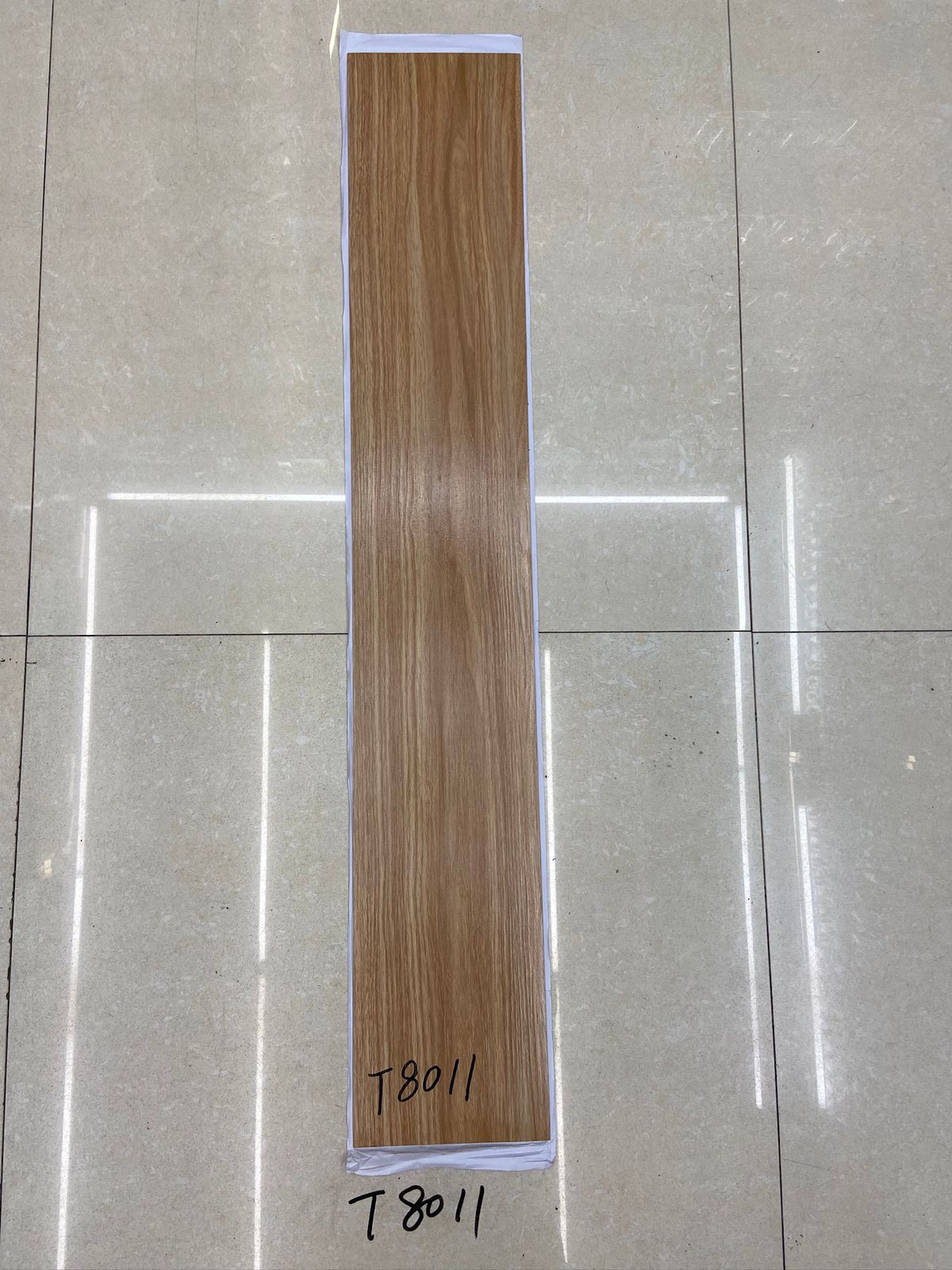 Piso Vinilico Autoadhesivo 5m2 Caja 36 Piezas Antideslizante