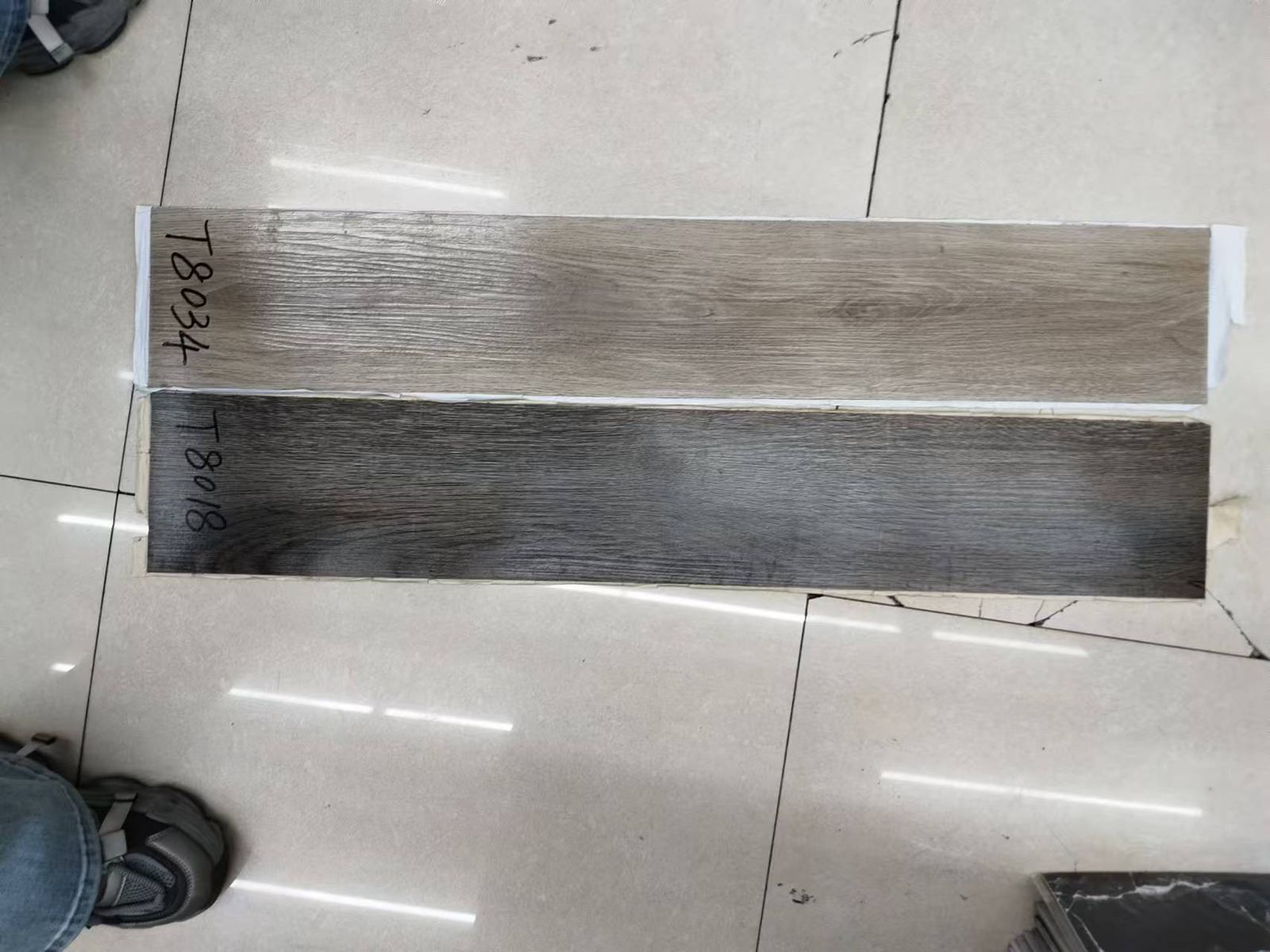 Piso Vinilico Autoadhesivo 5m2 Caja 36 Piezas Antideslizante